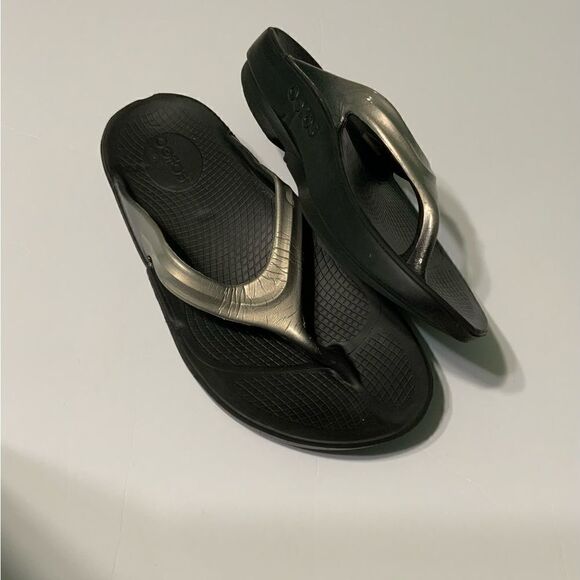 OOFOS OOlala Women's size 7 - Picture 3 of 6